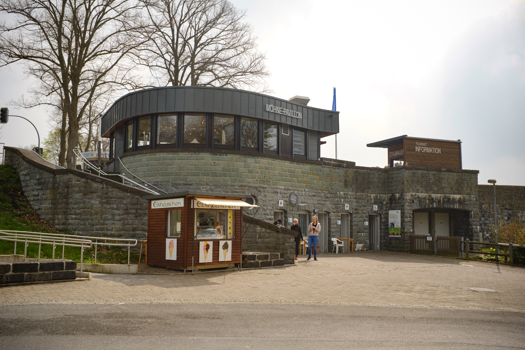 Möhnepavillon - Eishäuschen